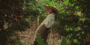 Read more about the article Thao & The Get Down Stay Down returns with impressive new single “Temples”