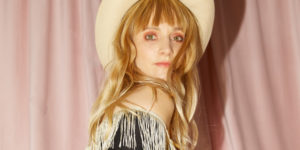 Read more about the article Emma Elisabeth shares soaring new single “Lovers”