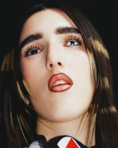 Read more about the article Judeline shares new single ‘chica de cristal’