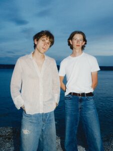Read more about the article Zimmer90 share dreamy new singles ‘Feel Myself’ & ‘Wait For You’