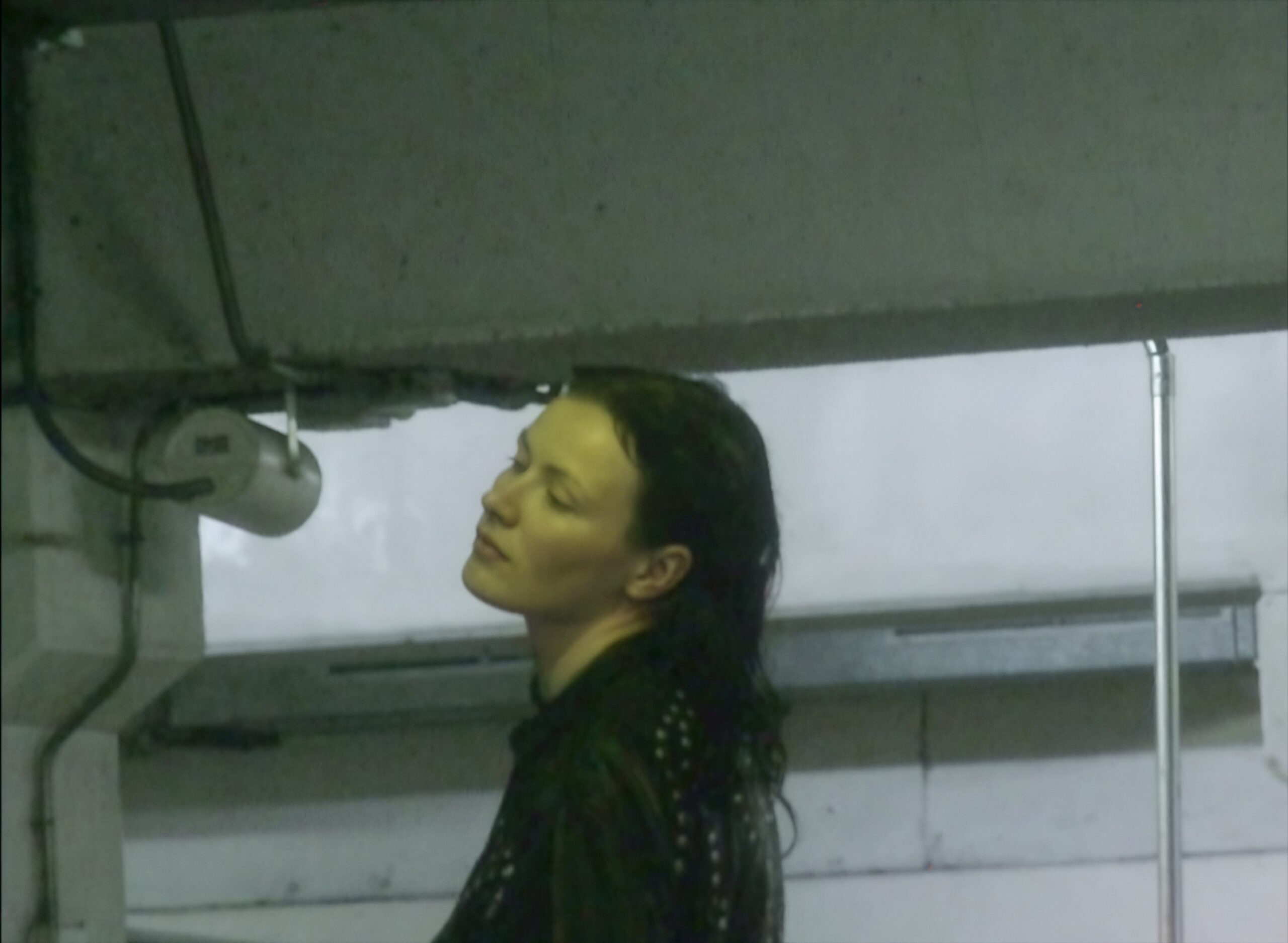 You are currently viewing Rosa Anschütz shares mesmerizing new single ‘Sun Tavern’