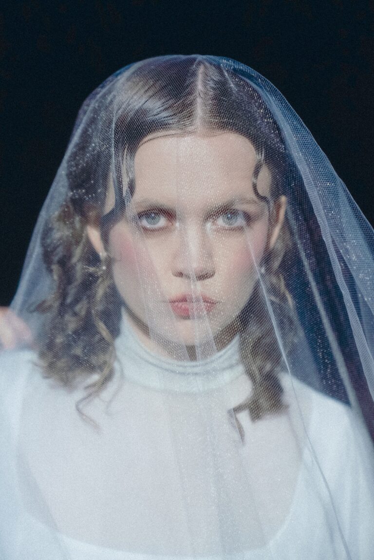 Read more about the article Maud navigates emotional isolation on ‘The Maze’