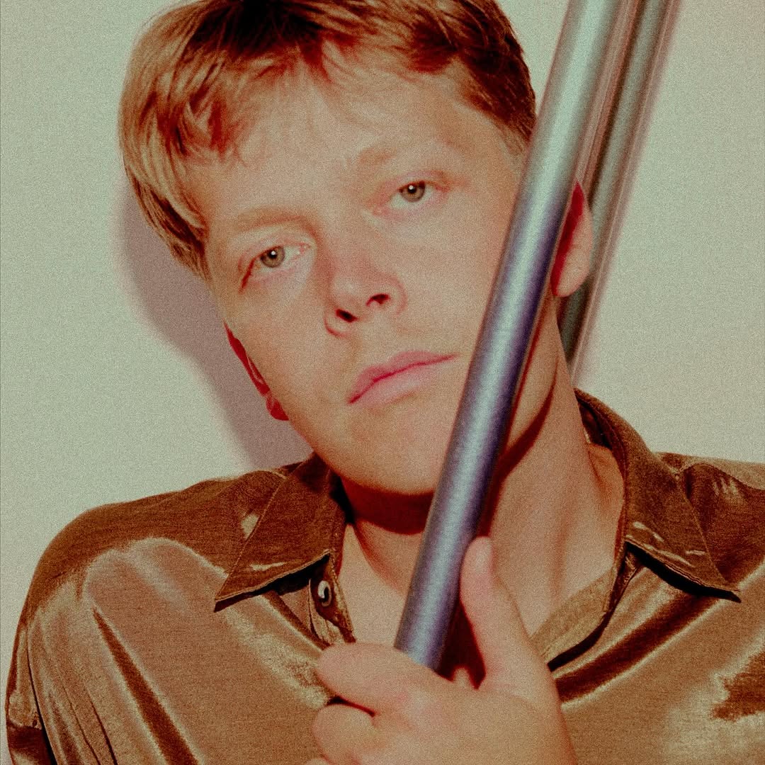 You are currently viewing Augustine returns with the beautifully reflective ‘Fumbling’