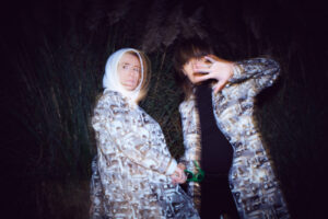 Read more about the article I’m Not A Blonde deliver dancefloor energy on ‘Hip Hop In The Fog’