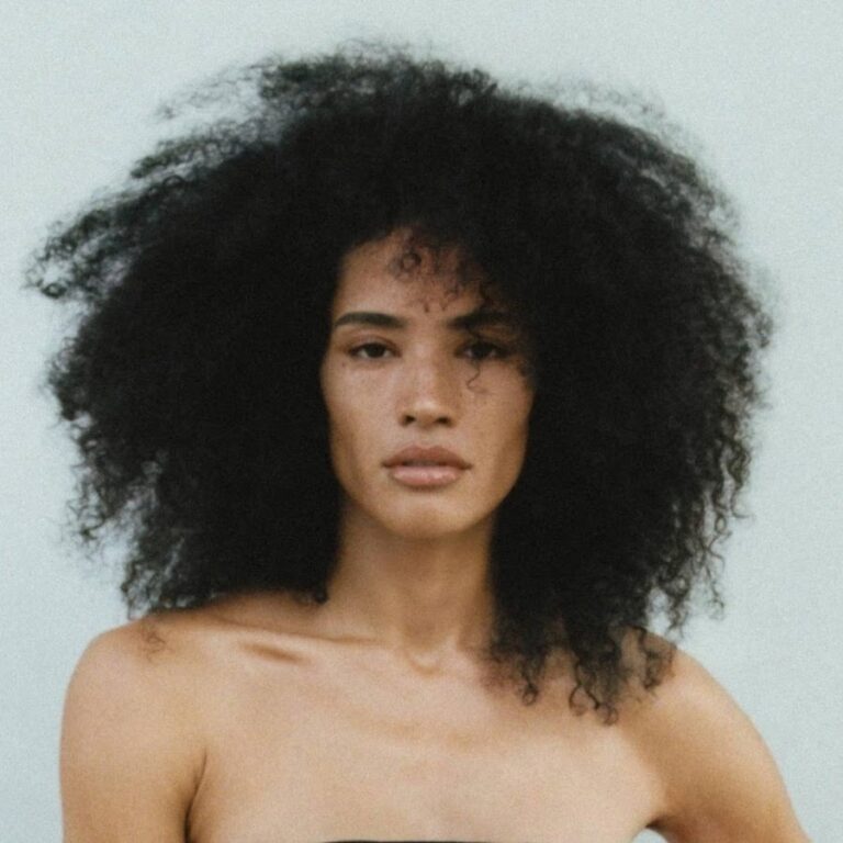 Read more about the article METTE returns with ‘Anxious To Love You’