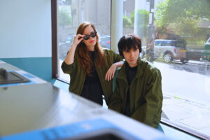 Read more about the article bookend unveil new single ‘vinyl on the wall’
