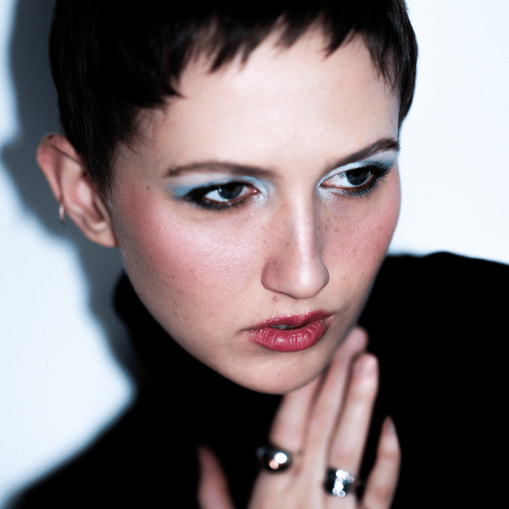 You are currently viewing CEVIL shares new single ‘Who’s Your Favourite Girl?’ from debut album