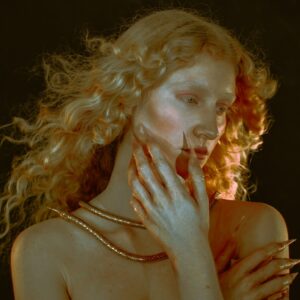 Read more about the article lene 3000 shares new single ‘Lights off’ and announces debut album