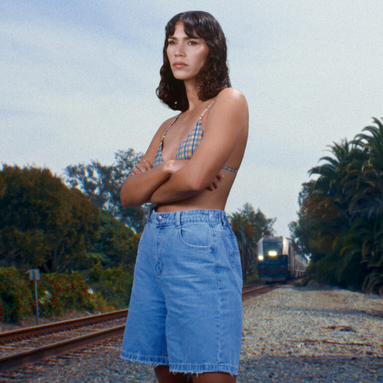 Read more about the article Pool Girl shares new single ‘Frannie You’ll Be Alright’